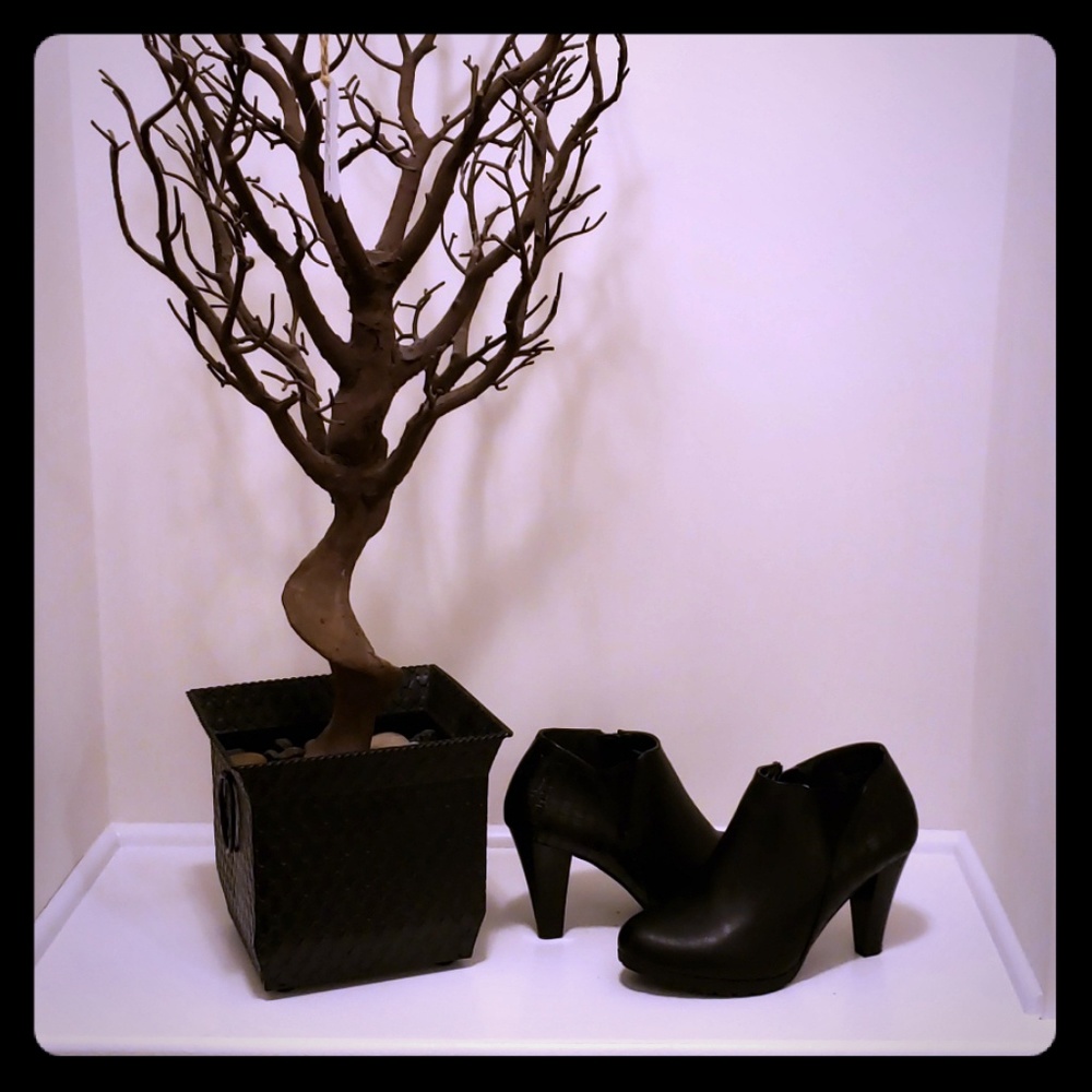 Black Bootie wide-with